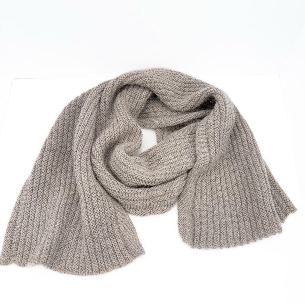 Ribbed Knit Wool Blend Made in Italy Minimalistic Basic Stretch Scarf Gray‎